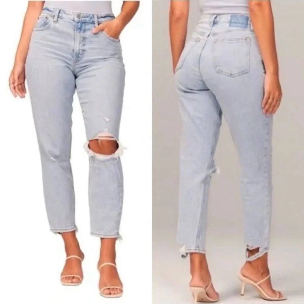 NWT Abercrombie & Fitch Curve Love Mom High R Jeans 29/8xs Distressed Light Wash
